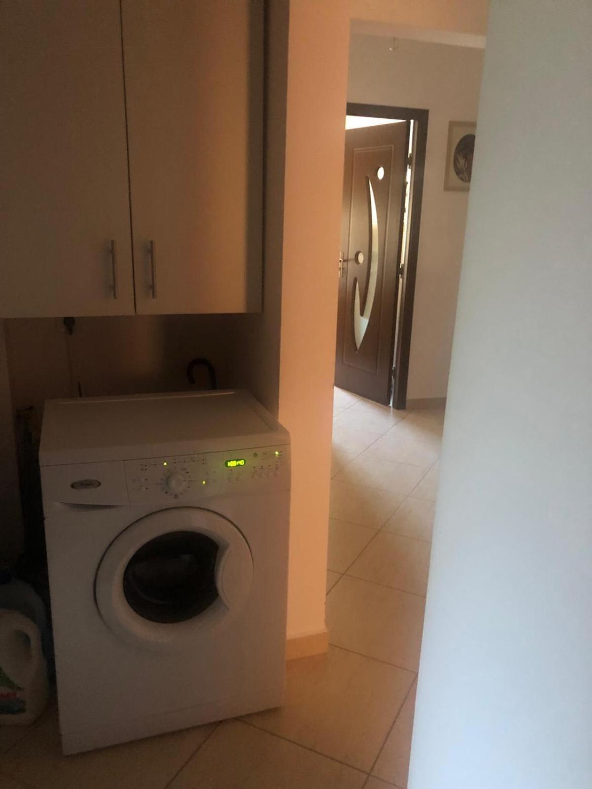 Apartament Cu 3 Camere La Poala Muntilor Fagaras Victoria  Bagian luar foto