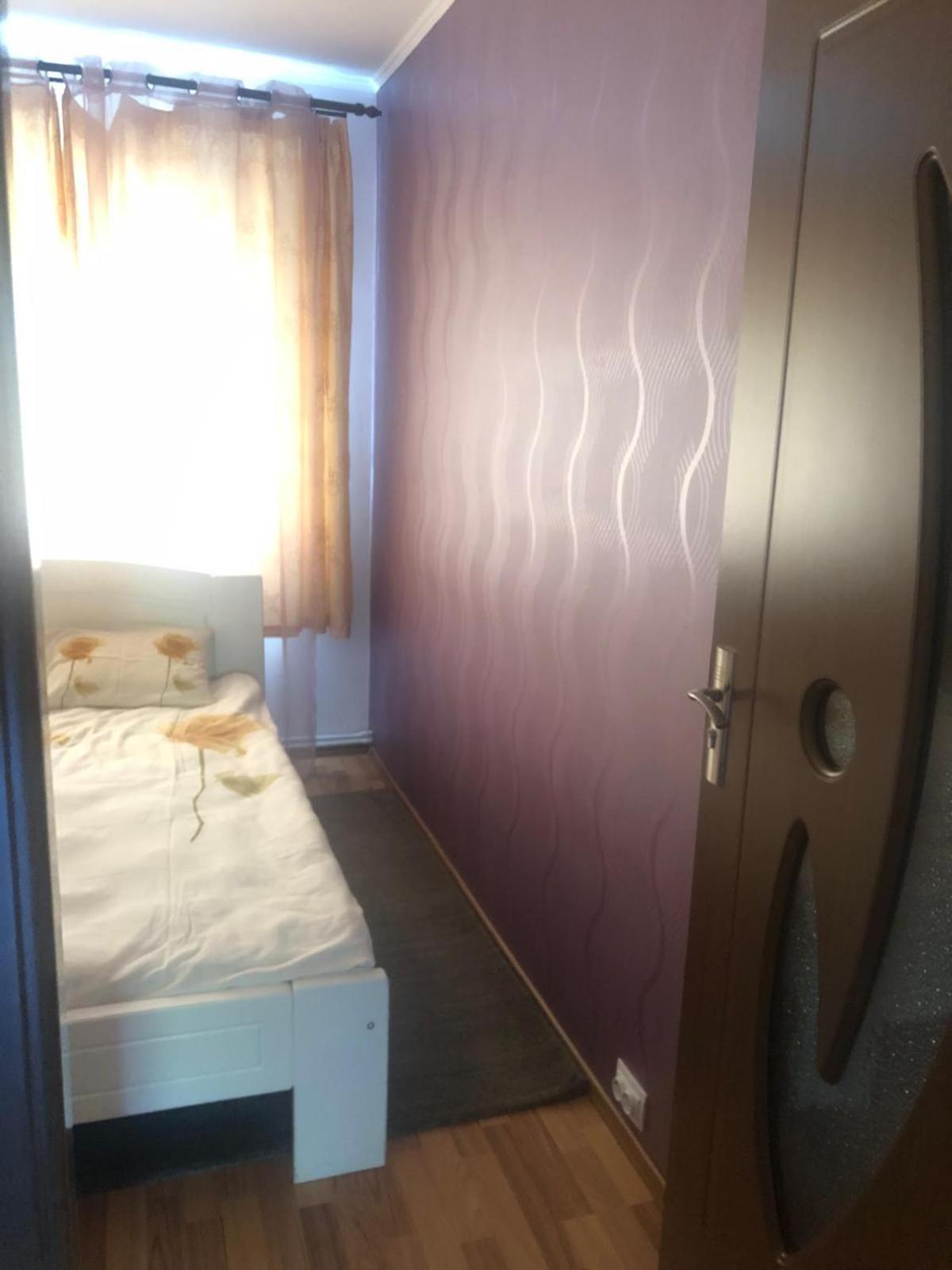 Apartament Cu 3 Camere La Poala Muntilor Fagaras Victoria  Bagian luar foto
